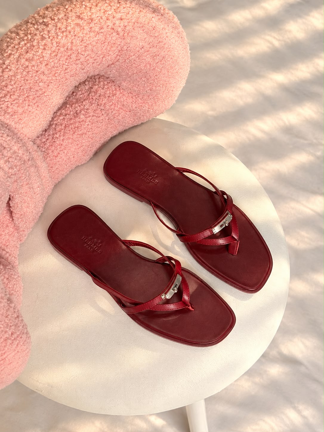 Hermès Oran-Style Leather Thong Sandals