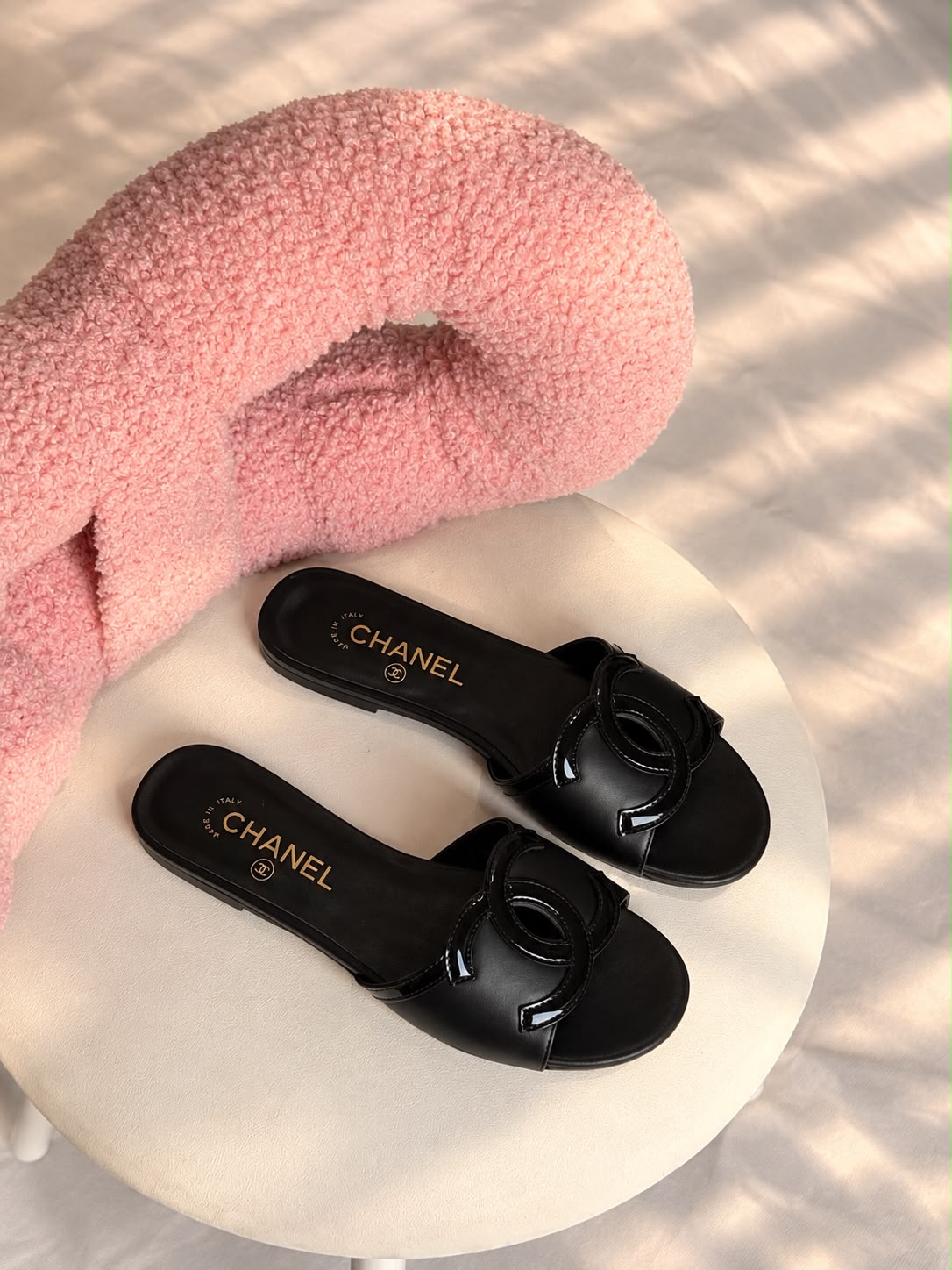 CHANEL CC Logo Flat Sandals
